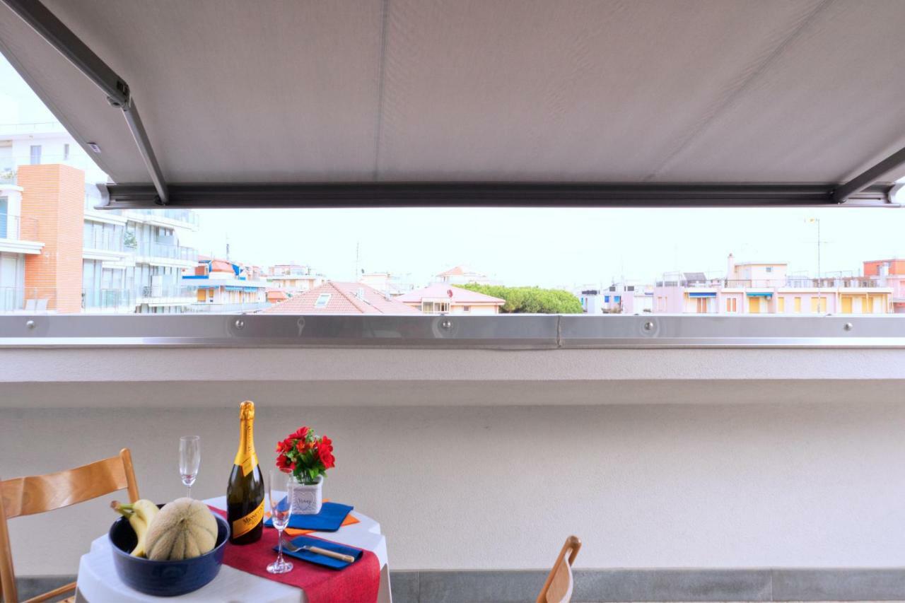 Apartament Attico Mutti Loano Zewnętrze zdjęcie