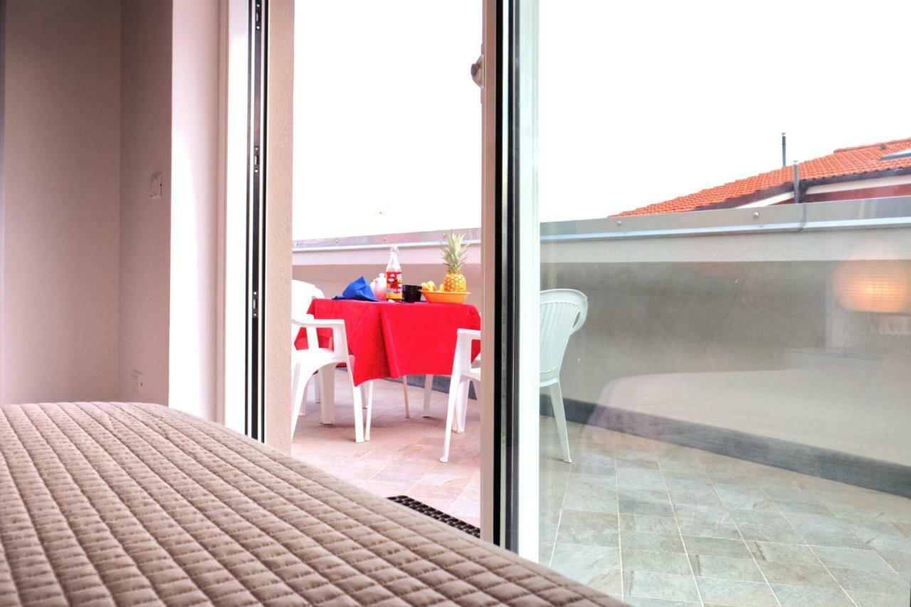 Apartament Attico Mutti Loano Zewnętrze zdjęcie
